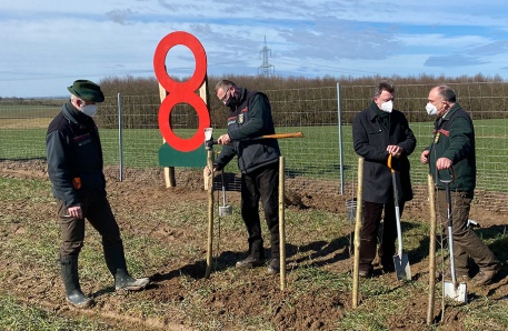 Pflanzaktion an der A 19 bei Kavelstorf Pflanzaktion an der A 19 bei Kavelstorf