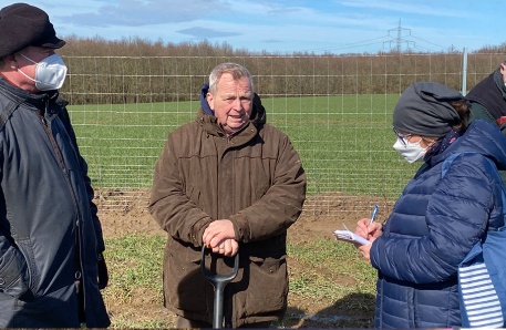 Pflanzaktion an der A 19 bei Kavelstorf Pflanzaktion an der A 19 bei Kavelstorf
