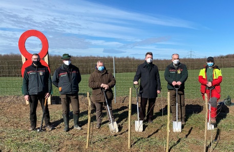 Pflanzaktion an der A 19 bei Kavelstorf Pflanzaktion an der A 19 bei Kavelstorf