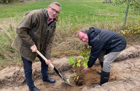 Pflanzaktion LGMV Klimawald Land Fleesensee