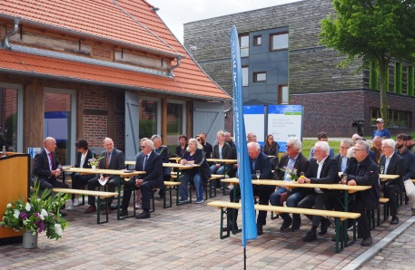 Feierliche Übergabe Feierliche Übergabe