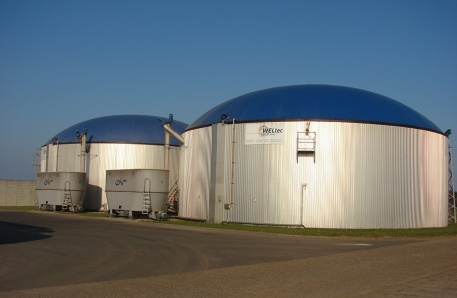 Neuendorf - Biogasanlage mit Feststoffdosierer